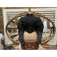 VERKOCHT - Prachtige victoriaanse bodice.