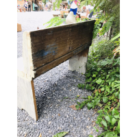 Romantisch brocante tuinbankje 