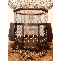 Wondermooie grote vogelkooi. 