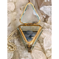 VERKOCHT - Antiek Frans bruidskistje 