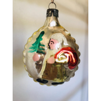 Oude handbeschilderde kerstbal met een afbeelding van de kerstman 