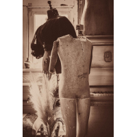 VERKOCHT - Mooie paspop met benen en armen van Girard. 