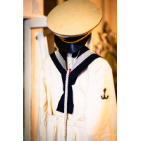 Origineel matrozenpakje van de kadetten. 