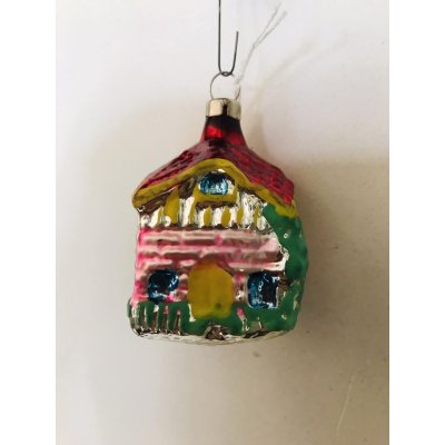 Antieke glazen kerstbal in de vorm van een huisje  