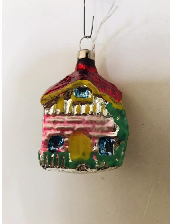 Antieke glazen kerstbal in de vorm van een huisje  