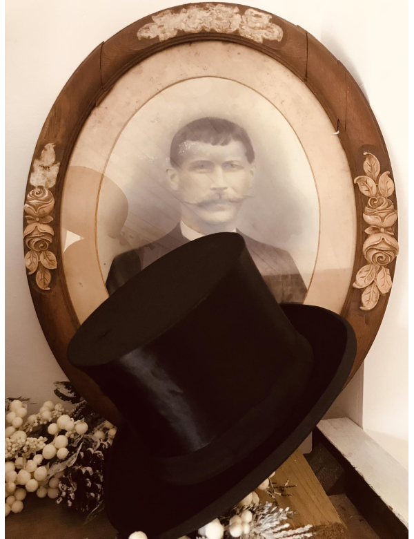 Mooie oude klakhoed of claque chapeau 