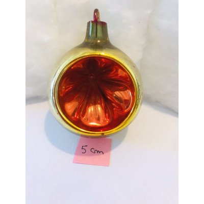 Mooie antieke glazen kerstbal van het gekende Belgische merk Ajeko. 