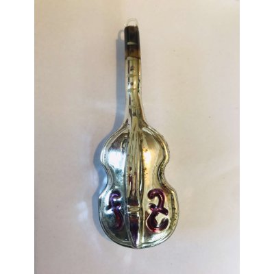 Mooie antieke glazen kerstbal van het gekende Belgische merk Ajeko.