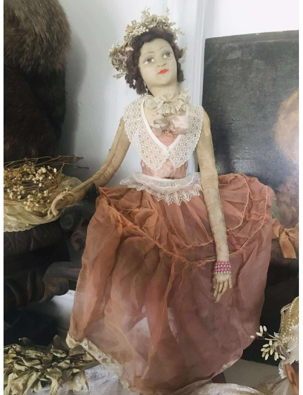 Antieke sofa doll / boudoir pop uit de jaren 1880.